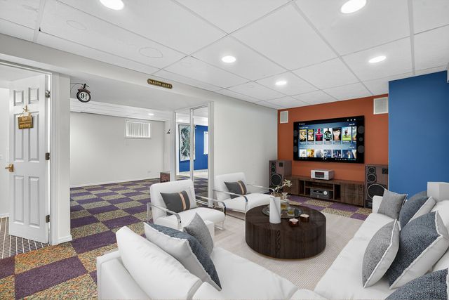 336 Oakhill Court, Antioch, IL 60002