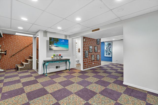 336 Oakhill Court, Antioch, IL 60002