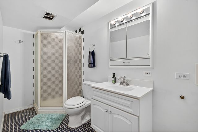 336 Oakhill Court, Antioch, IL 60002