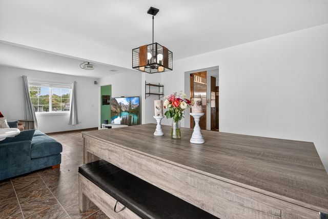 336 Oakhill Court, Antioch, IL 60002