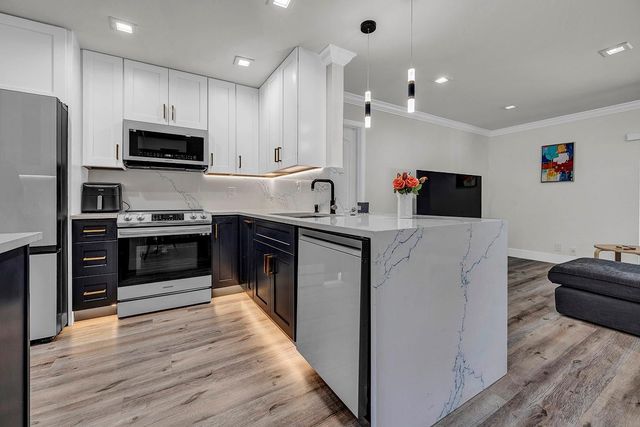 19667 Delaware Circle, Boca Raton, FL 33434