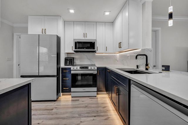 19667 Delaware Circle, Boca Raton, FL 33434