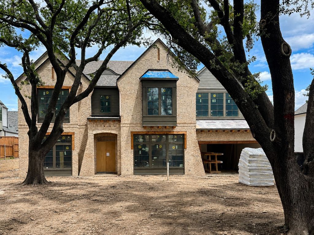 7215 Brennans Drive, Dallas, TX 75214