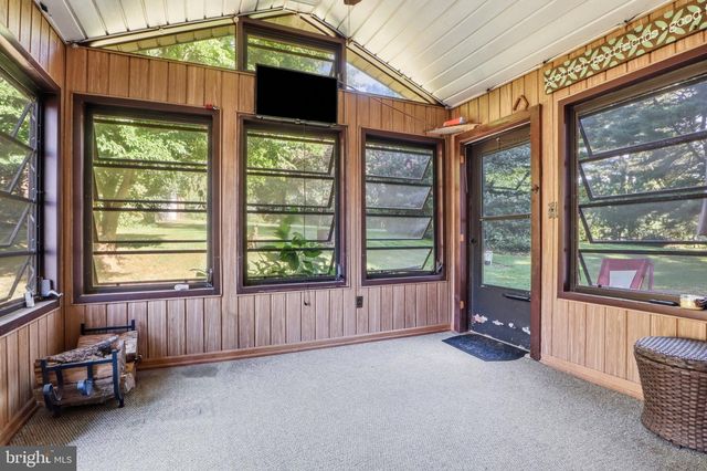 5066 HILLCLIMB RD, Spring Grove, PA 17362