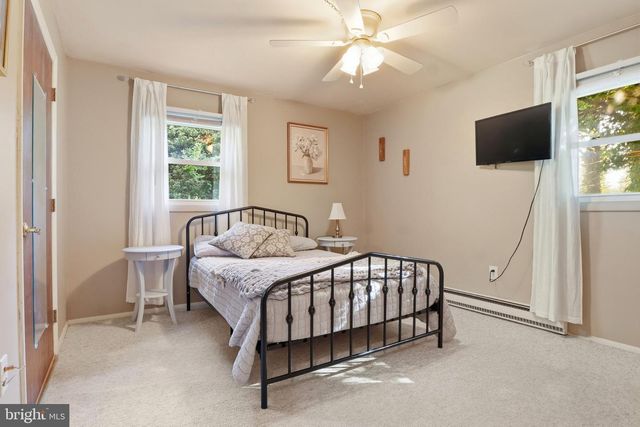 5066 HILLCLIMB RD, Spring Grove, PA 17362