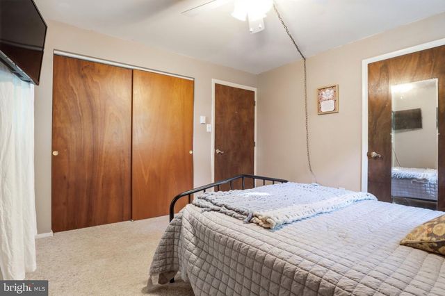 5066 HILLCLIMB RD, Spring Grove, PA 17362