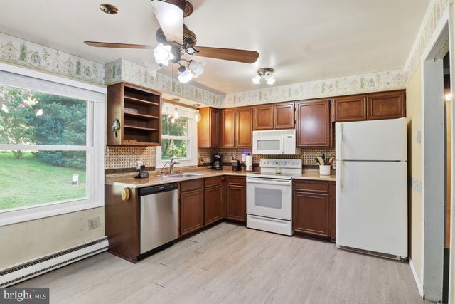 5066 HILLCLIMB RD, Spring Grove, PA 17362
