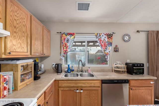 10391 W CATALINA Drive, Arizona City, AZ 85123