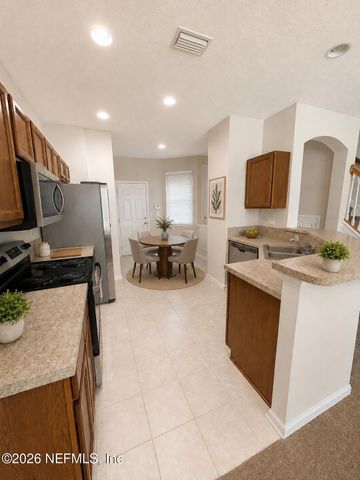 3945 BUCKTHORNE Drive 3, Orange Park, FL 32065