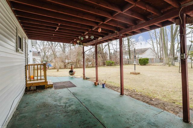 4033 Helen Avenue, Fort Gratiot, MI 48059