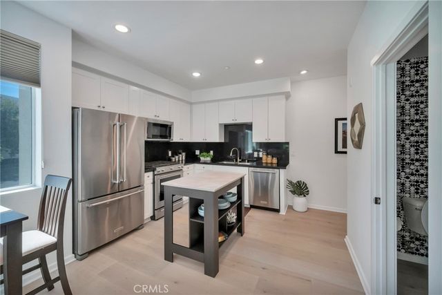 5550 Boardwalk 102, Hawthorne, CA 90250
