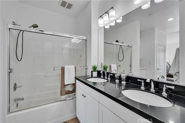 5550 Boardwalk 102, Hawthorne, CA 90250
