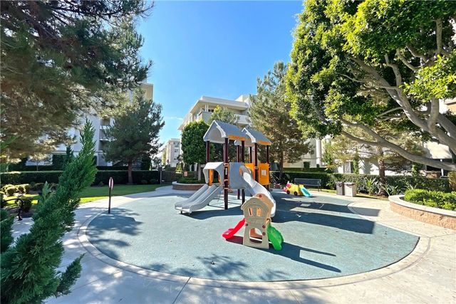 5550 Boardwalk 102, Hawthorne, CA 90250