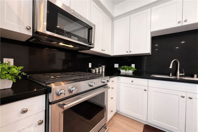 5550 Boardwalk 102, Hawthorne, CA 90250