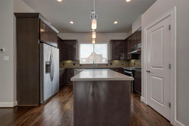 951 W 17th Street, Houston, TX 77008