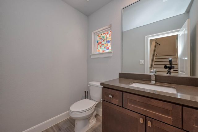 951 W 17th Street, Houston, TX 77008