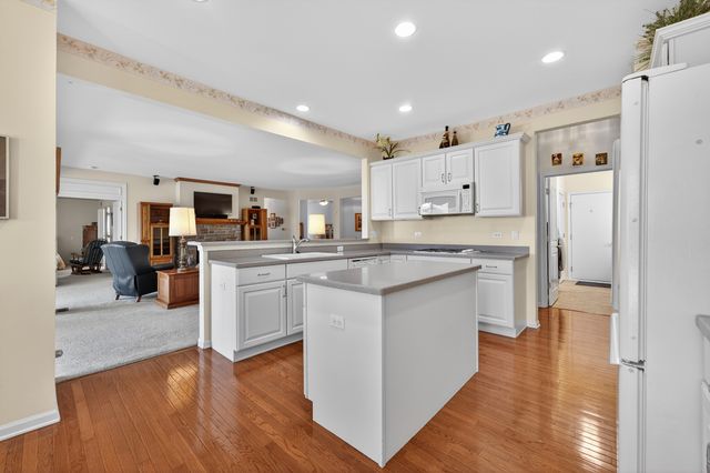 13464 Winterberry Lane, Huntley, IL 60142