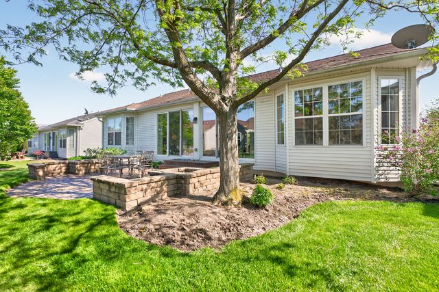 13464 Winterberry Lane, Huntley, IL 60142