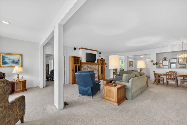13464 Winterberry Lane, Huntley, IL 60142