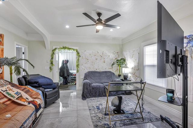 15540 Hesperian Blvd, San Lorenzo, CA 94580
