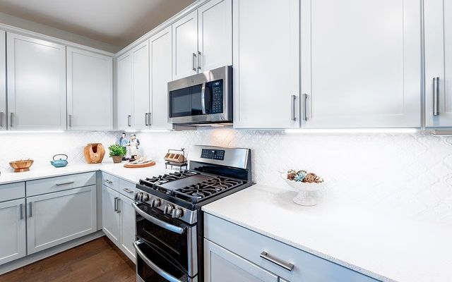 437 Van Conder Place, Hendersonville, TN 37075