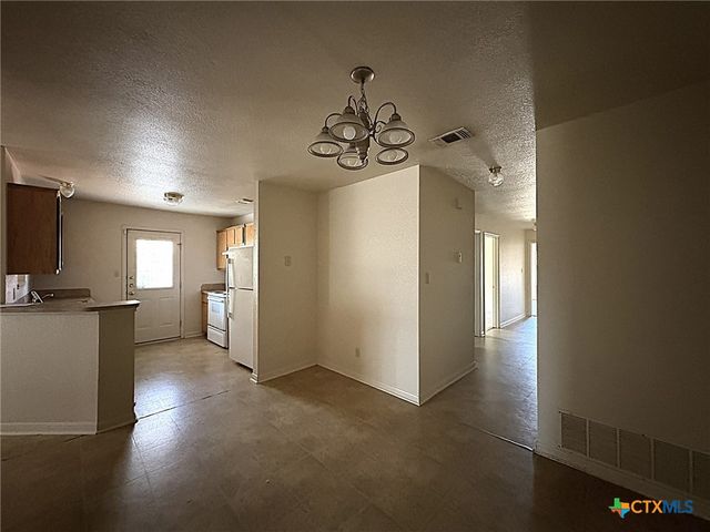 2703 Vernice Loop A, Killeen, TX 76549