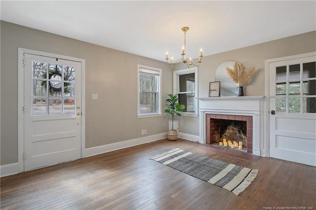 800 Lewis Street, Fayetteville, NC 28303