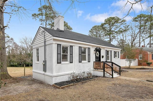 800 Lewis Street, Fayetteville, NC 28303