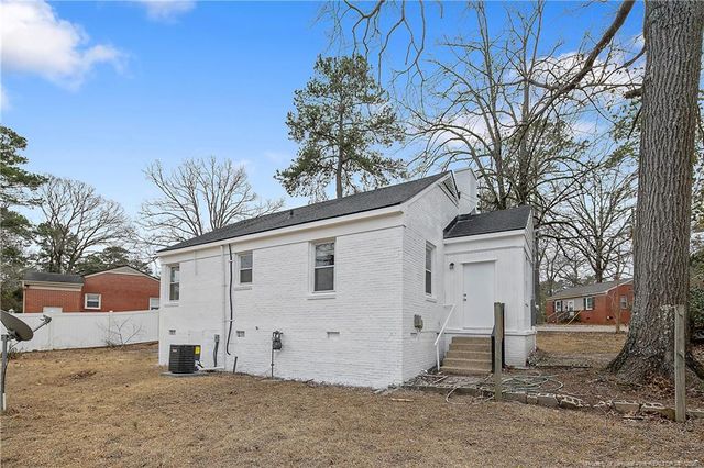 800 Lewis Street, Fayetteville, NC 28303