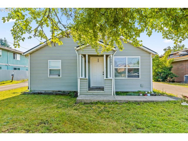 1483 5TH St, Springfield, OR 97477