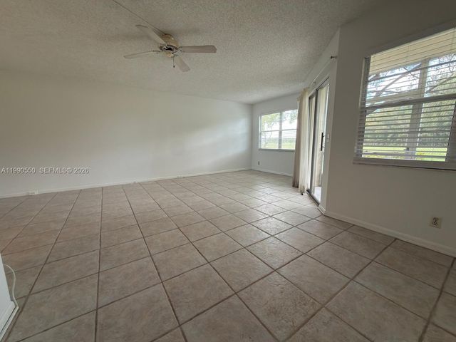 1000 SW 125th Avenue 102N, Pembroke Pines, FL 33027