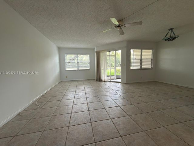 1000 SW 125th Avenue 102N, Pembroke Pines, FL 33027