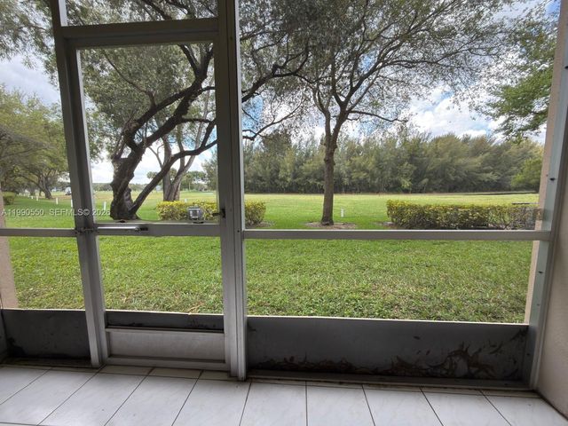 1000 SW 125th Avenue 102N, Pembroke Pines, FL 33027