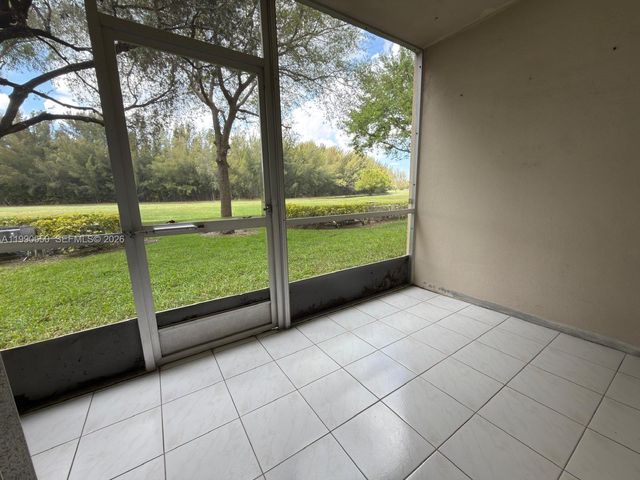 1000 SW 125th Avenue 102N, Pembroke Pines, FL 33027