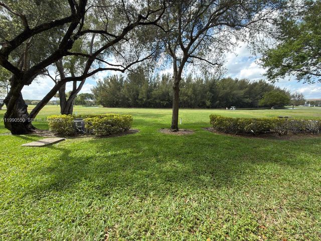 1000 SW 125th Avenue 102N, Pembroke Pines, FL 33027