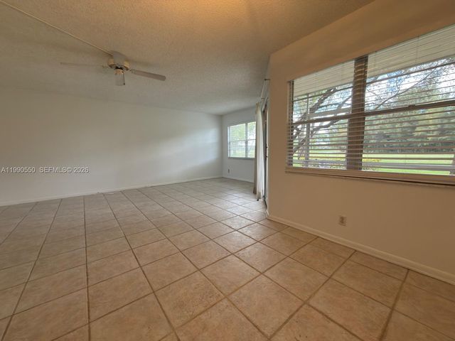 1000 SW 125th Avenue 102N, Pembroke Pines, FL 33027