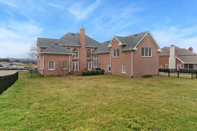 116 Gardengate Dr, Franklin, TN 37069