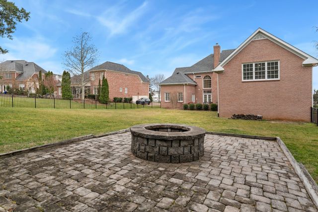 116 Gardengate Dr, Franklin, TN 37069