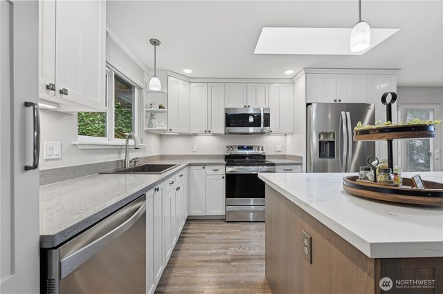 80 E Channel Drive, Allyn, WA 98524