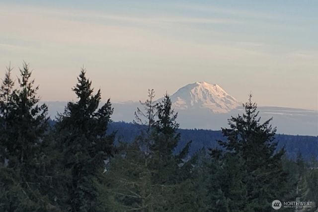 80 E Channel Drive, Allyn, WA 98524