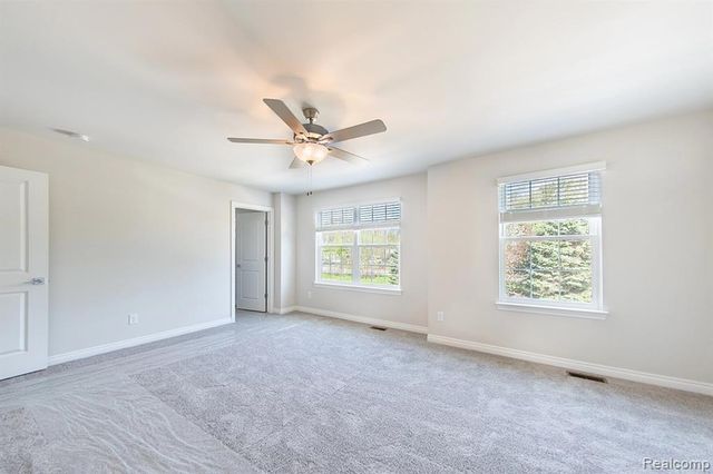 5 Grandview Circle 70, White Lake, MI 48386