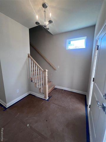 5 Grandview Circle 70, White Lake, MI 48386