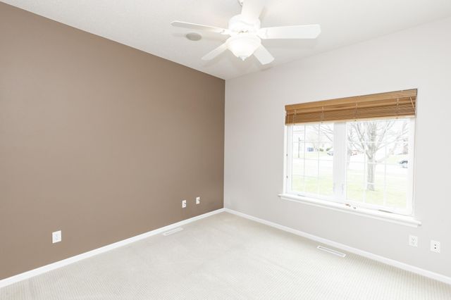 4532 Woodhaven Drive S, Fargo, ND 58104