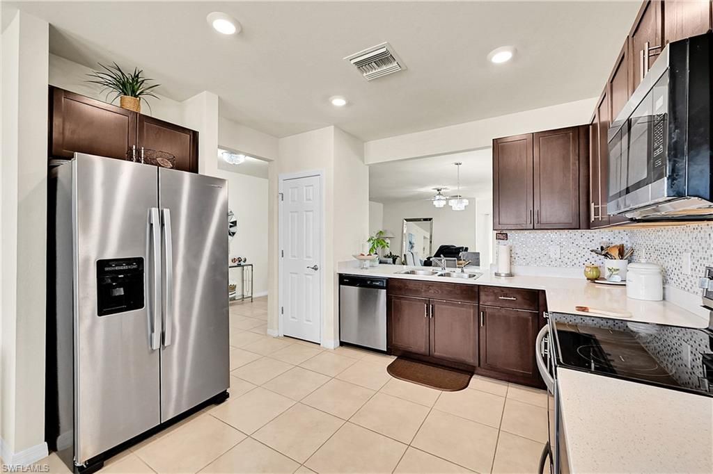 1616 NE 6th PL, CAPE CORAL, FL 33909 — photo 5