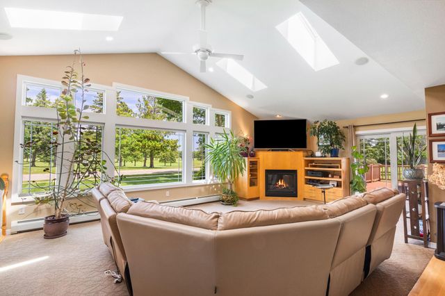 1904 16th Street NW, Faribault, MN 55021