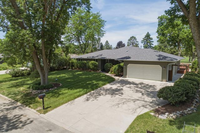 1904 16th Street NW, Faribault, MN 55021