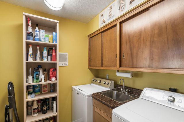 1904 16th Street NW, Faribault, MN 55021