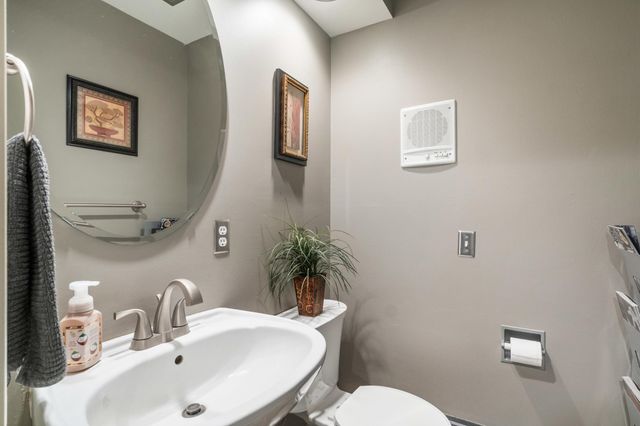 1904 16th Street NW, Faribault, MN 55021