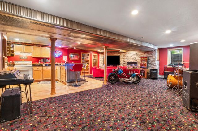 1904 16th Street NW, Faribault, MN 55021