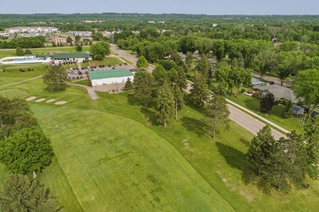 1904 16th Street NW, Faribault, MN 55021